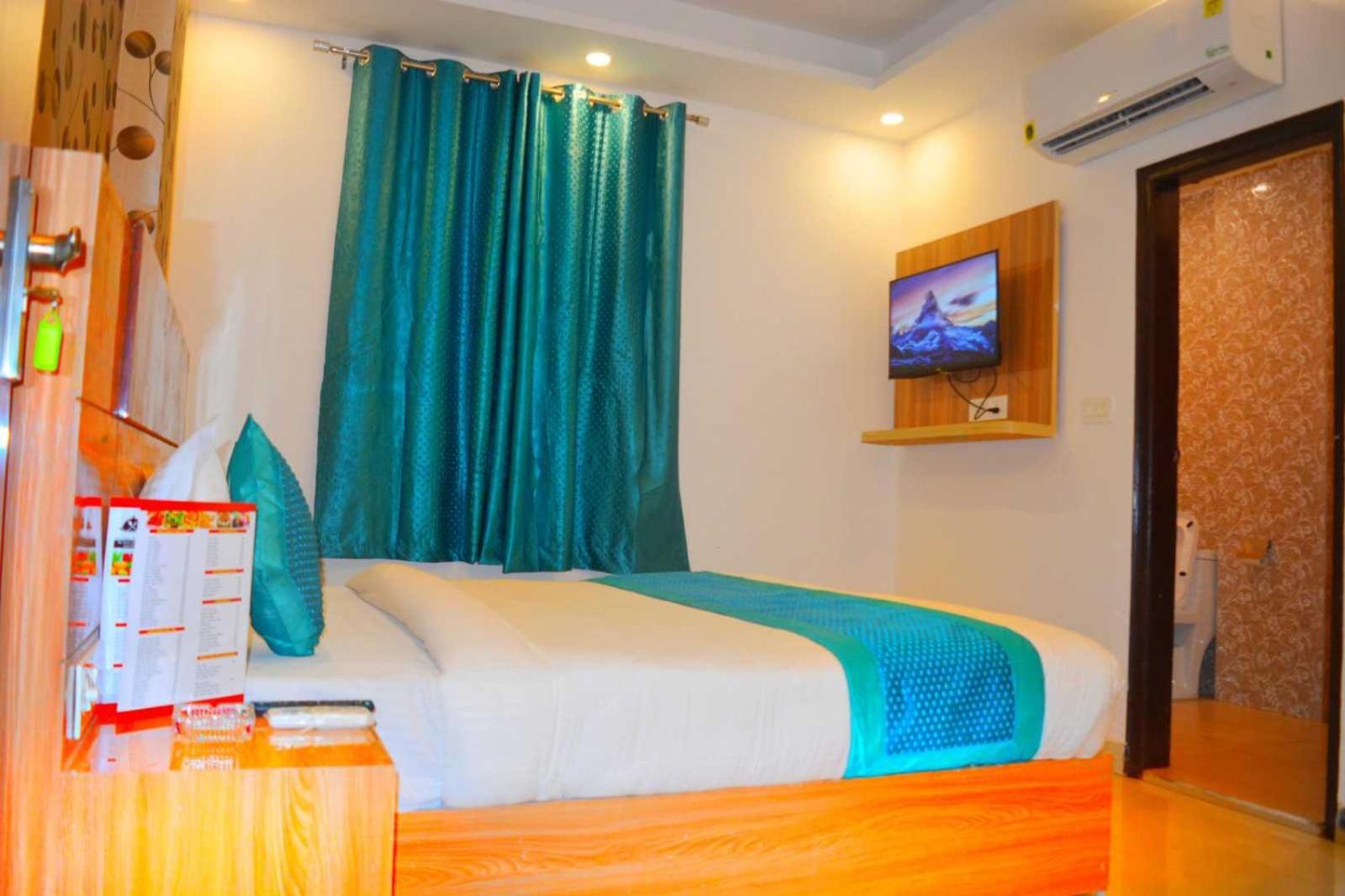 Hotel O Alpha Stay New Delhi Exterior foto