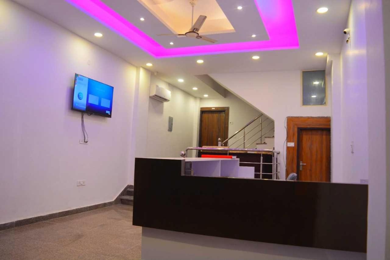 Hotel O Alpha Stay New Delhi Exterior foto